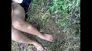 Main-main Di Kebun