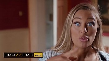 Kiki Minaj & Danny D – Telanjang Di Tengah Kompleks – Brazzers