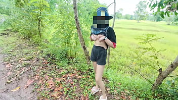 สาวไทยโชว์หีริมทาง เสียงไทยแท้ๆ