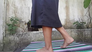 Gadis Arab Dan Desi Yang Menggoda