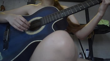 Gadis Musik Bayar Dengan Seks Demi Masuk Band, Dia Sangat Suka Kontol Sampai Menelannya Semua Dan Masih Minta Tambahan