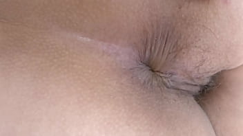 Istri Cantik Temanku Terobsesi Dengan Seks Anal, Beberapa Video Membuka Pantatnya Meminta Penis
