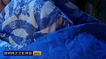 Eliza Ibarra Dan Seth – Nikmatnya Jadi Nakal – Brazzers