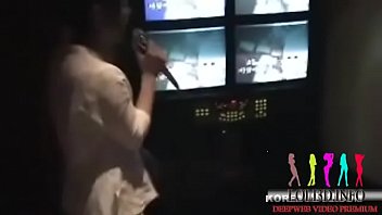 Aurora Ingin Merasakan Semuanya