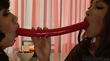Lesbian Asia Dari Bangkok Dalam Video Pribadi Pertama Mereka