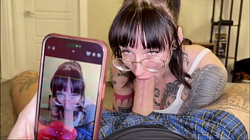 Kakak Tiri Dan Adik Tiri Menemukan Dan Meniru Foto Mesra Orang Tua Tiri Mereka