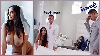 Pengantin Milf Ava Addams Yang Montok Menggoda Sahabat Pria Di Hari Pernikahannya